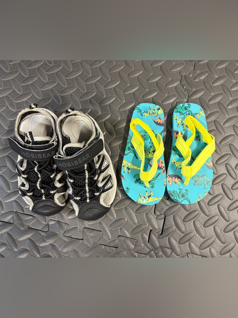 2pr toddler sandals size 9/10